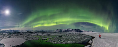 Le Jokulsarlon sous une aurore boréale.