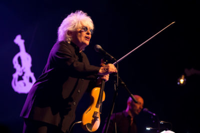 Catherine Lara en concert à l'Espace Léo Ferré à Monaco.