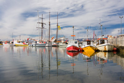 Le port de Husavik en Islande.