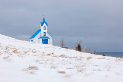 L'église bleue Kirkjubaer à Stöðvarfjörður.