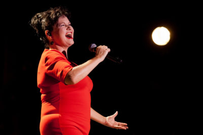 Maurane en concert à l'Espace Léo Ferré à Monaco.