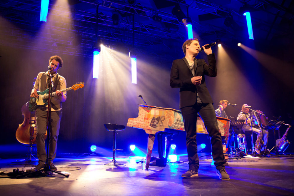 Benabar en concert à l'Espace Léo Ferré à Monaco.