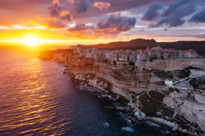 Bonifacio et ses falaises au sunset.