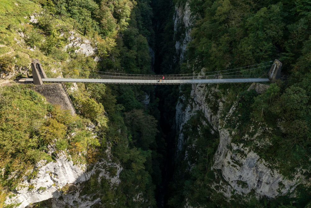 La passerelle de Holzarte
